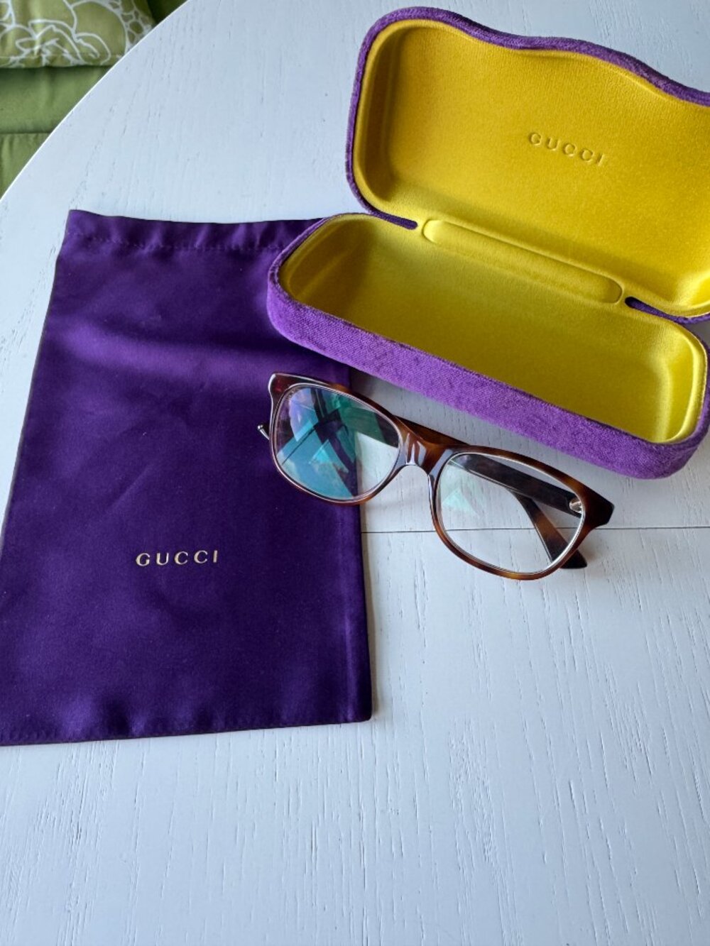 Gucci Eyeglasses Frame - Picture 2 of 4